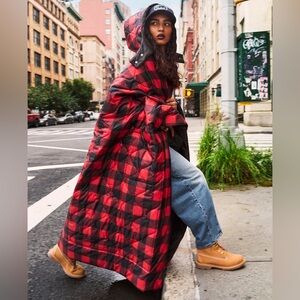 Woolrich x Target Buffalo Check Wearable Outdoor Blanket - NWT OS